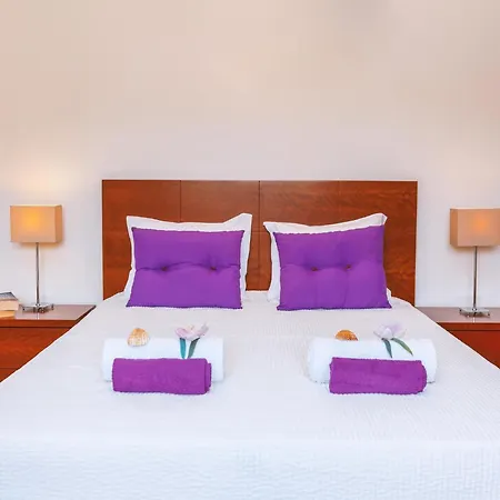 Villa In Albufeira Near Sea Beach 빌라
