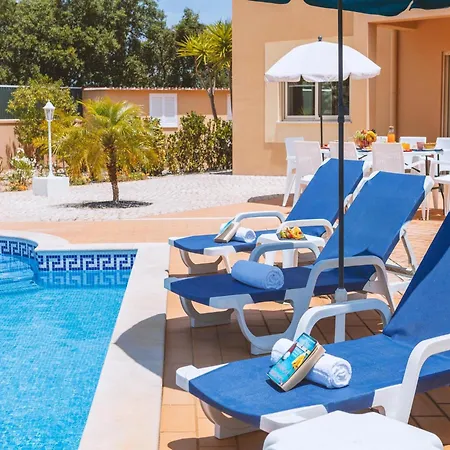 Villa In Albufeira Near Sea Beach