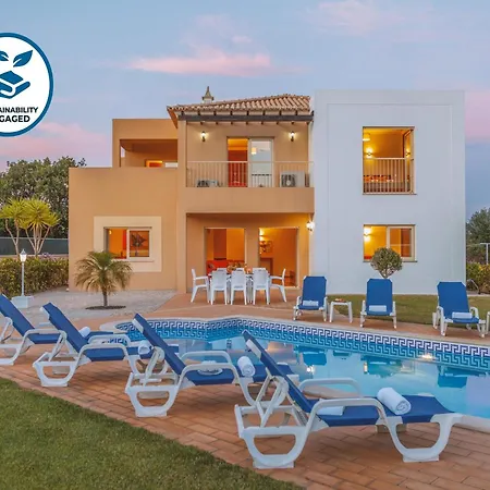 Villa In Albufeira Near Sea Beach Albufeira